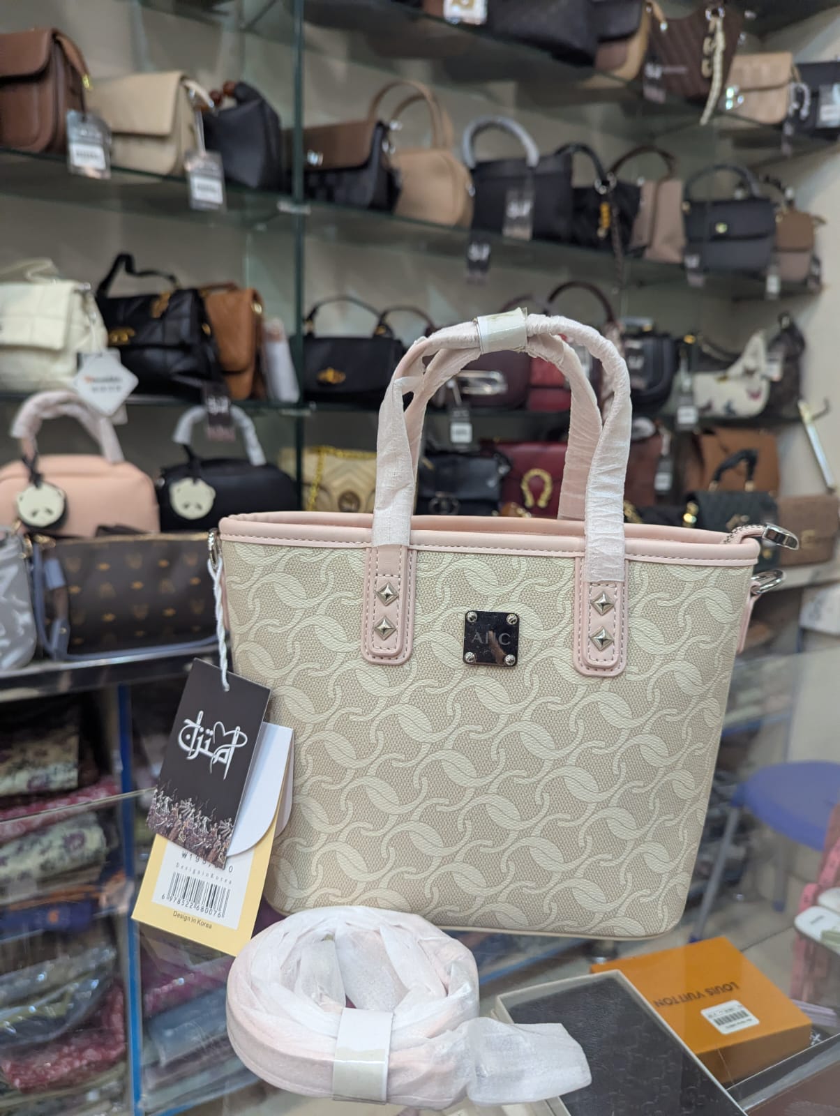 Ladies Hand Bag