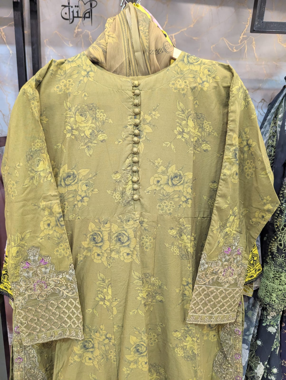 Embroidered Stitch  3pc