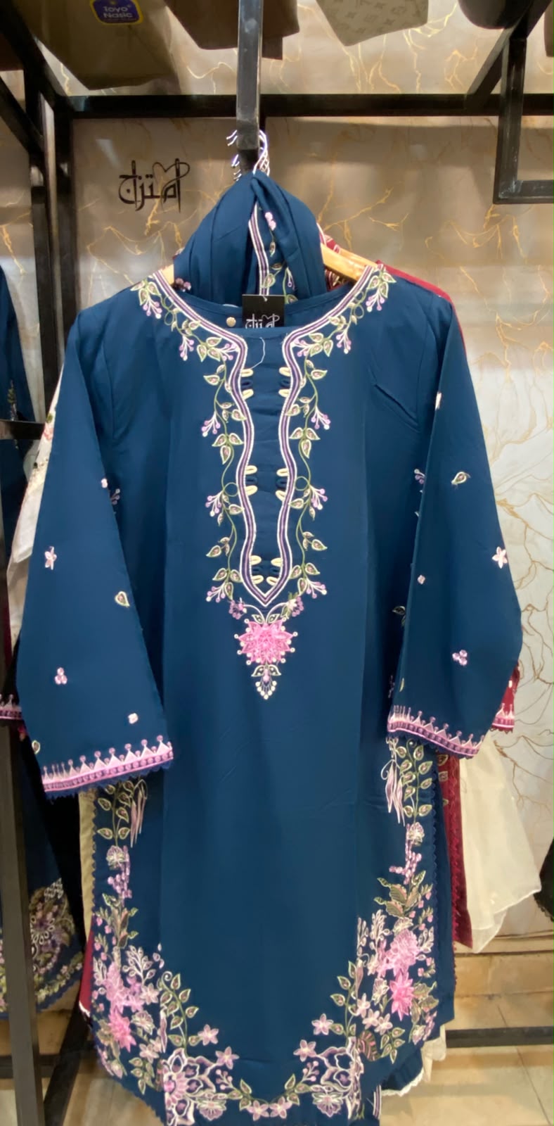 Stuff ( Dhanak )  Embroidered Stitch 3pc