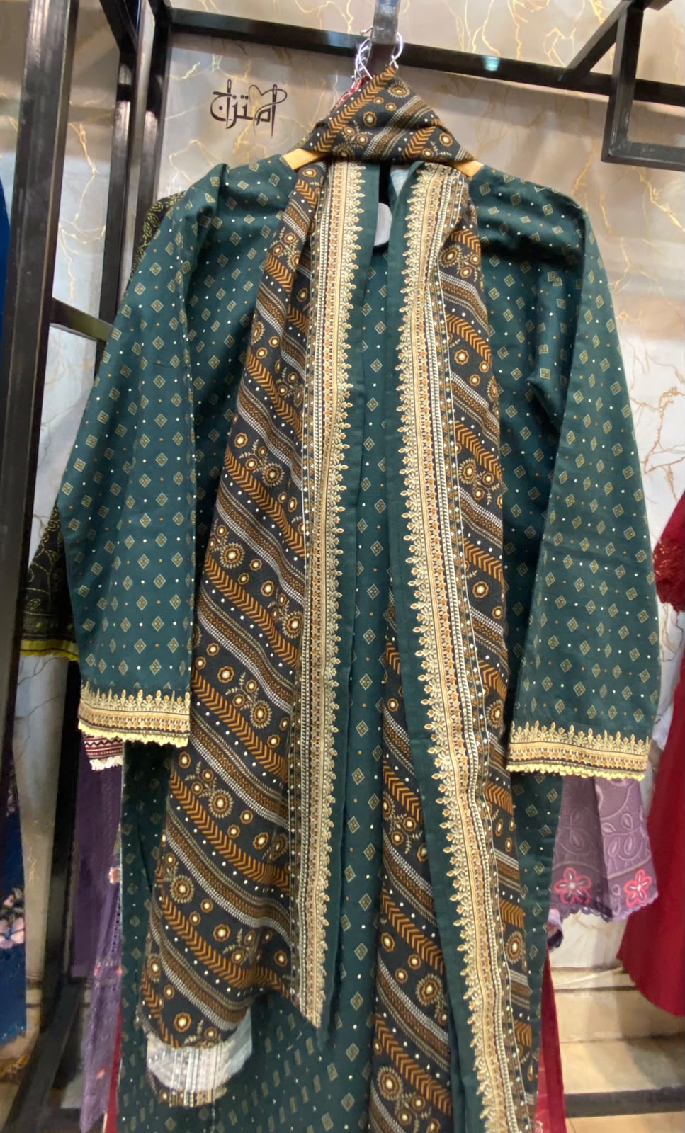 Winter Khaddar Stitch 3pc