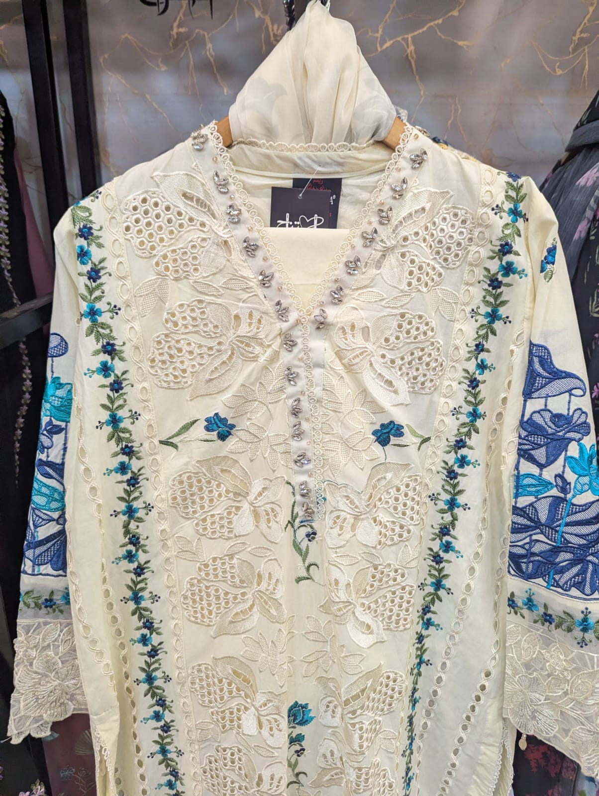 3PC EMBROIDERED